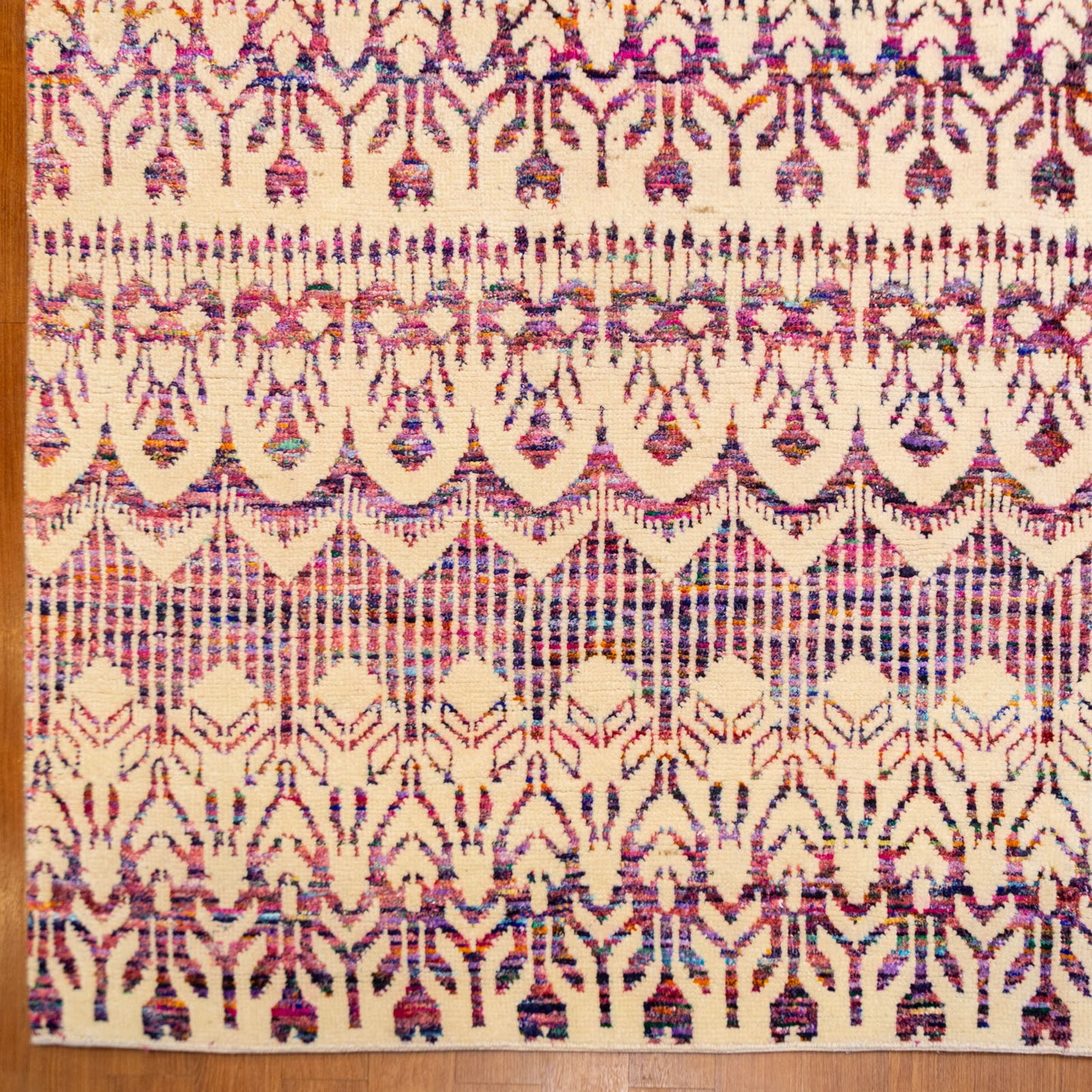 Indo Agra Rug, India, 8 x 10