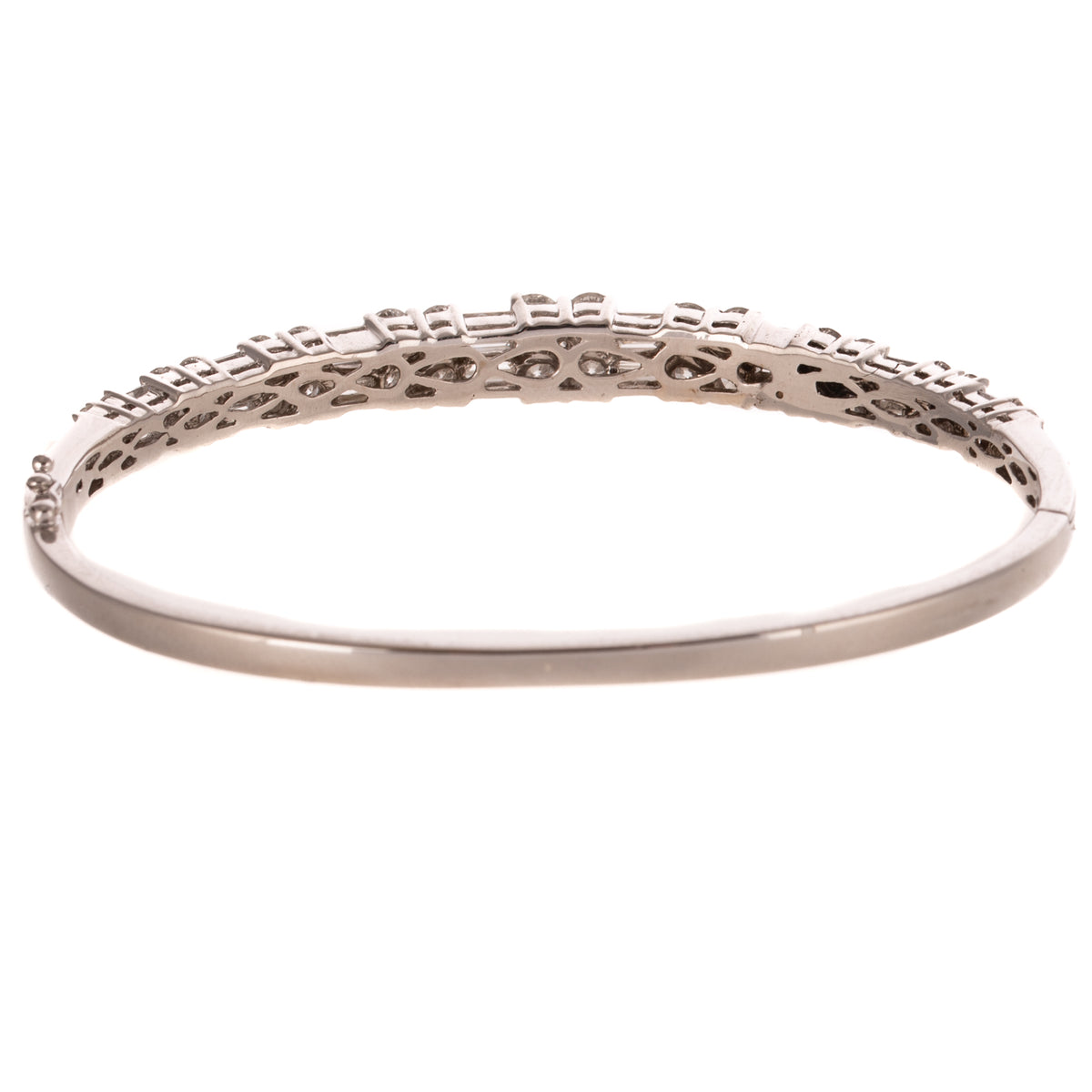 A 3.00 ctw Diamond Bangle in 18K