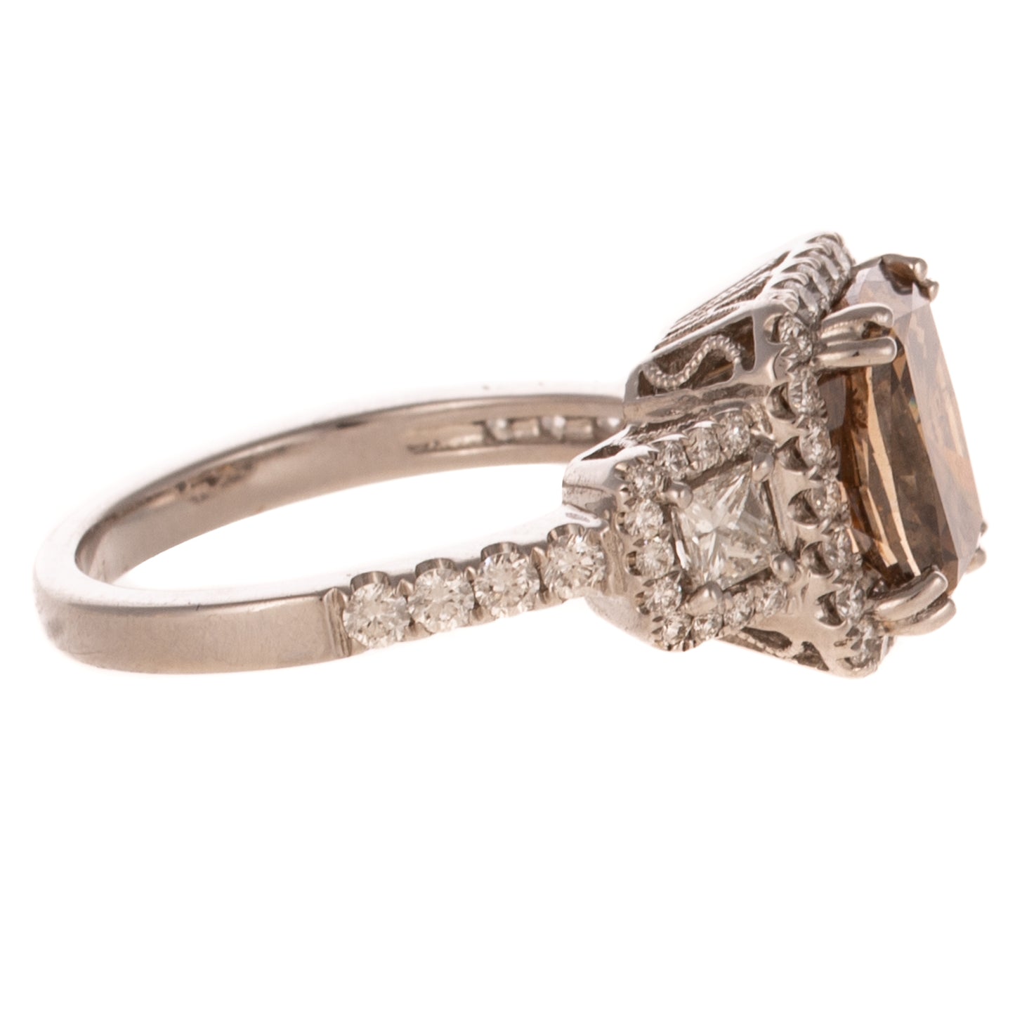 A 3.00 ct Cognac Diamond Ring in 18K
