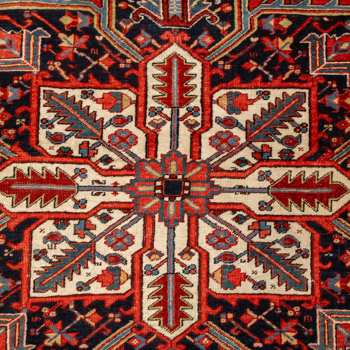 Semi-Antique Heriz Carpet, Persia, 9.6 x 13.2