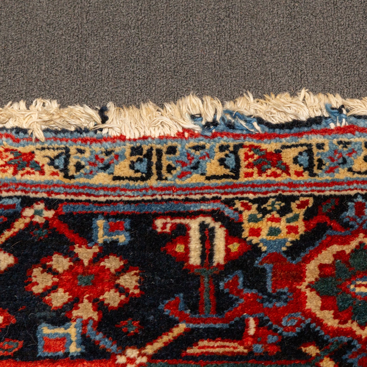 Semi-Antique Heriz Carpet, Persia, 9.6 x 13.2