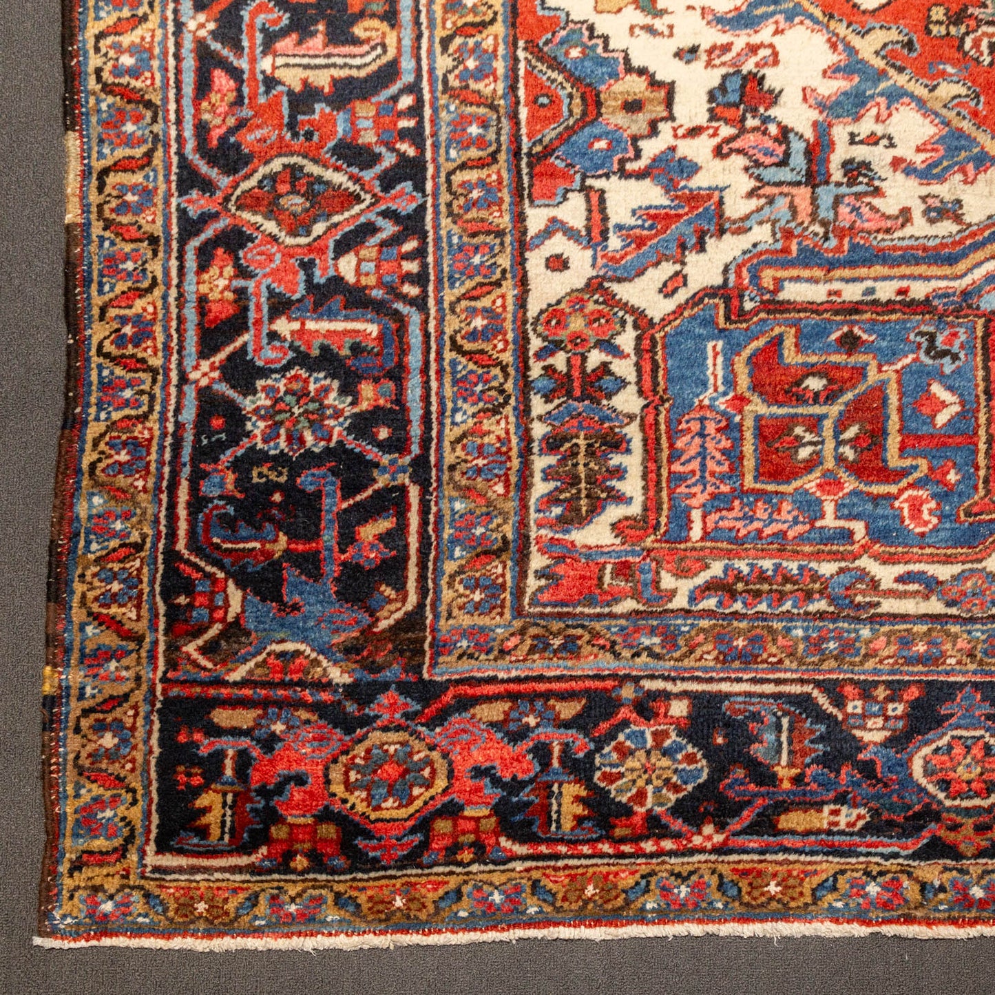 Semi-Antique Heriz Rug, Persia, 9 x 12.9