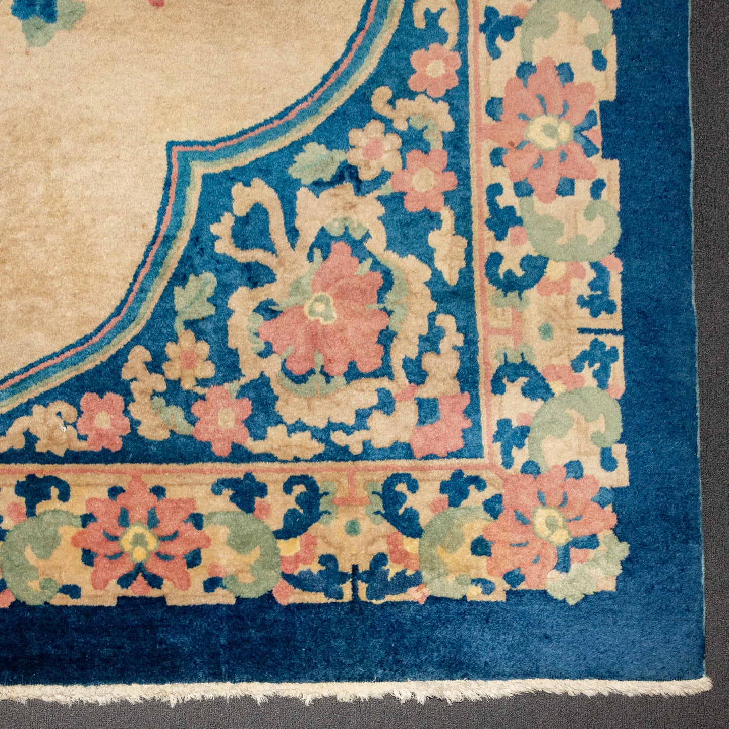 Semi-Antique Art Deco Chinese Rug, China, 8.10 x 11.7