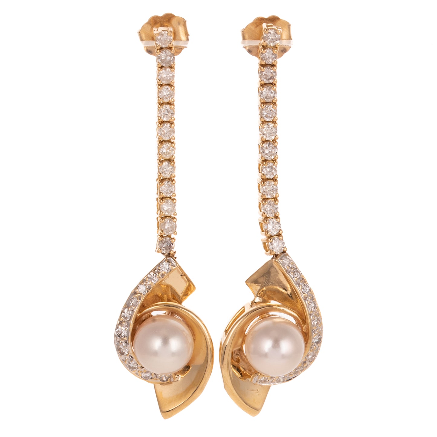 A Pair of Pearl & Diamond Dangle Earrings in 14K