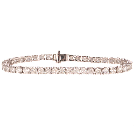 A 11.40 ctw Diamond Line Bracelet in Platinum