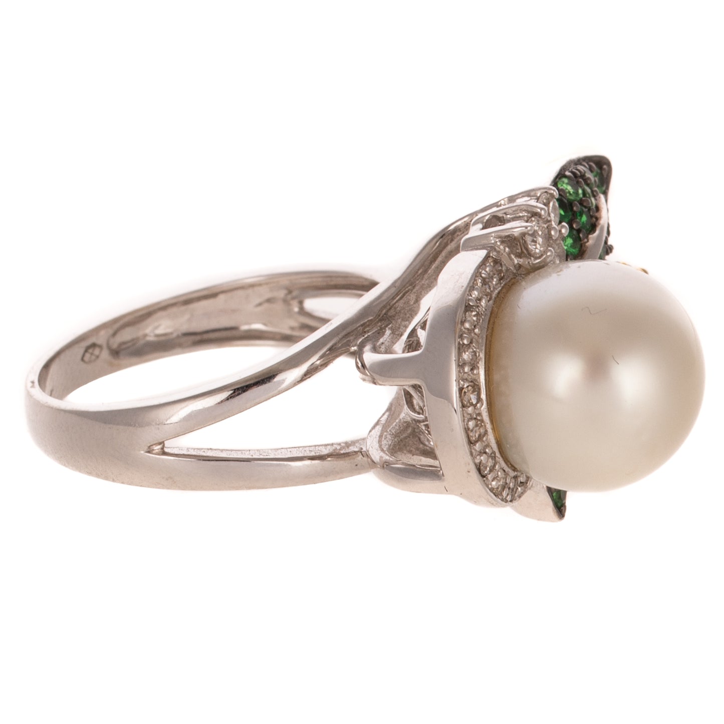 A Pearl & Gemstone Foliate Ring in 18K