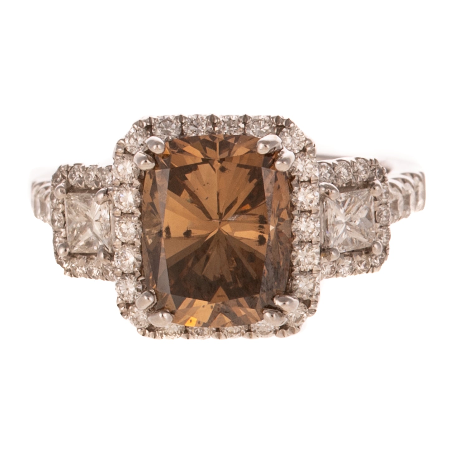 A 3.00 ct Cognac Diamond Ring in 18K