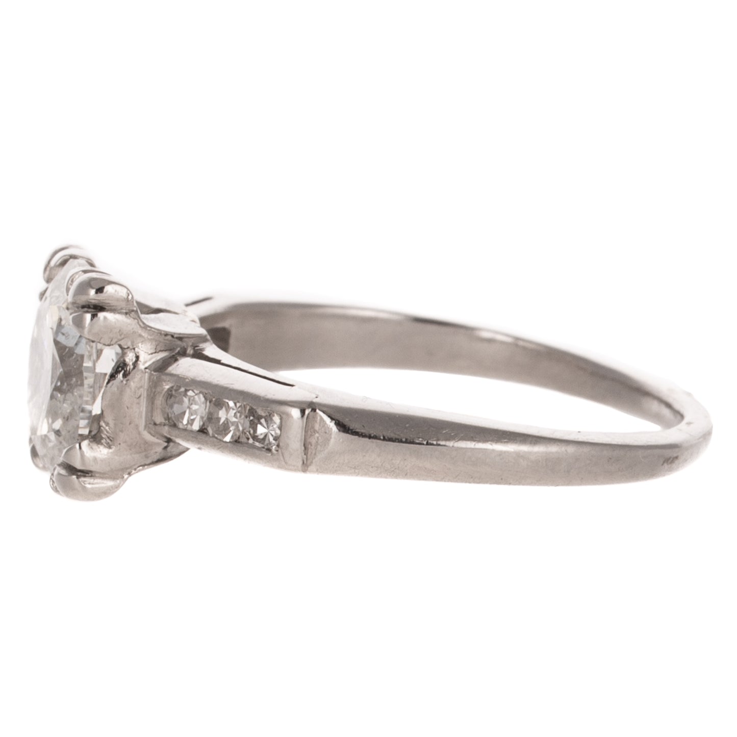 A 1.75 ct Diamond Ring in Platinum