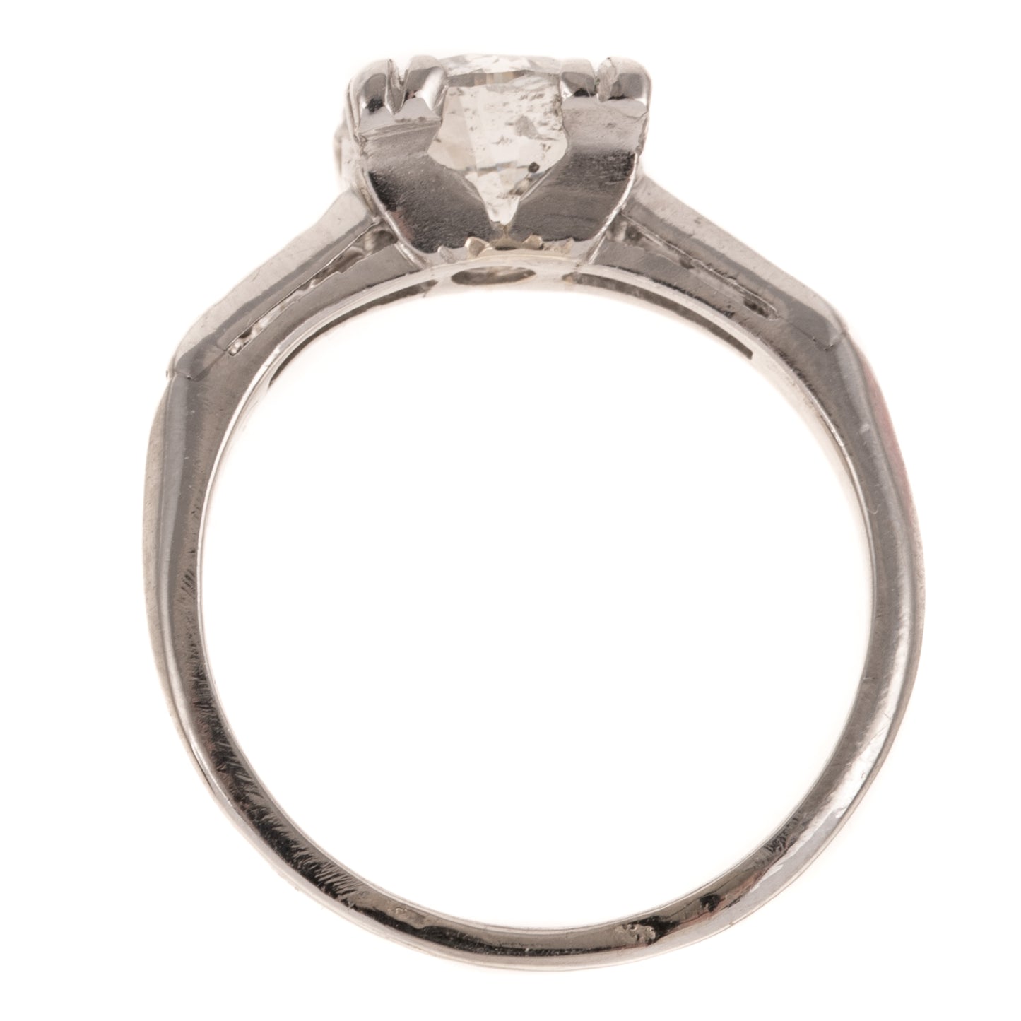 A 1.75 ct Diamond Ring in Platinum
