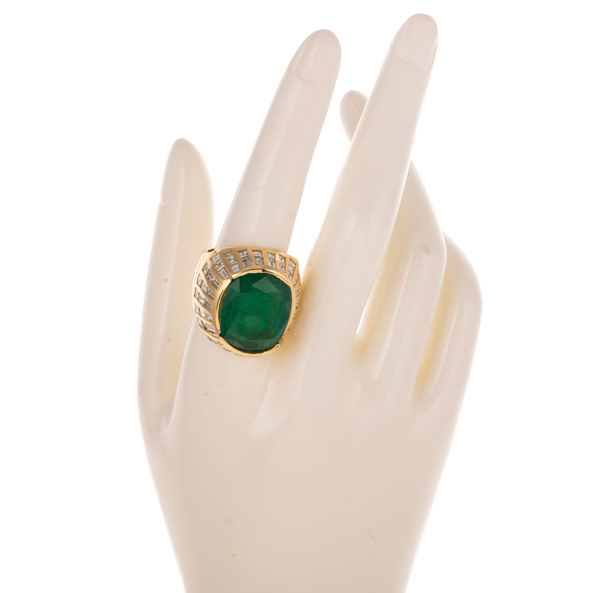 A GIA 16.98 ct Emerald & Diamond Ring in 18K